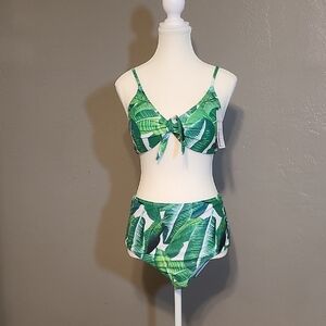 Green Leaf Print Bikini Set High Waist NWT Large Adjustable Straps Pullover Top
